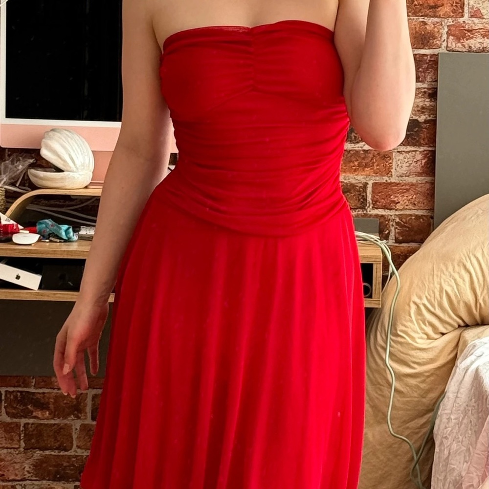 Laura Scott Strapless Red Dress